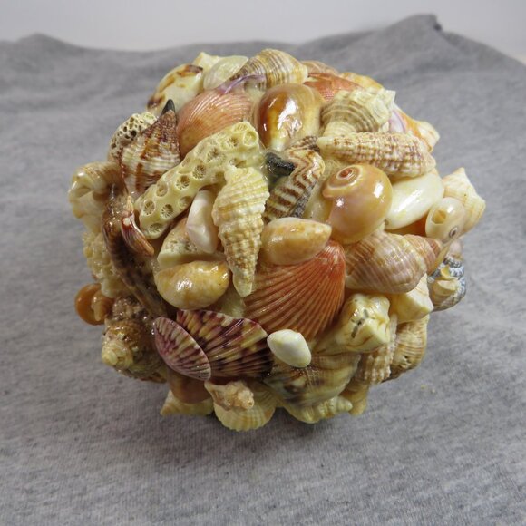 VTG Sea Shell Ball - Orb - Round Coastal Decoration 13" round Aged Yellow - Picture 8 of 11